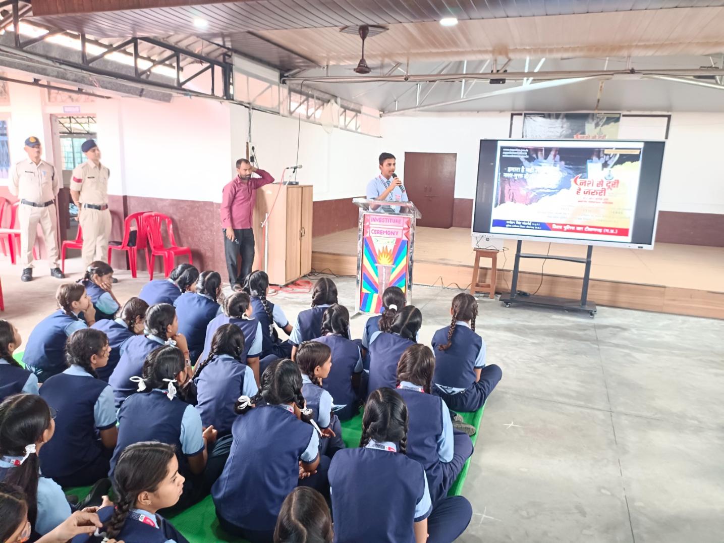 PUSHPA ENGLISH MEDIUM SCHOOL Banner Image